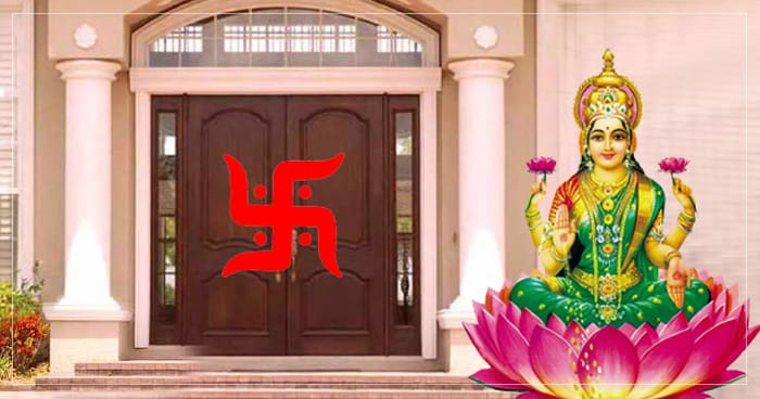 દરરોજ સવારે મુખ્ય દરવાજા પર કરો આ કામ, ઘરમાં થશે માતા લક્ષ્મીનું આગમન, આર્થિક સ્થિતિ બને છે મજબૂત