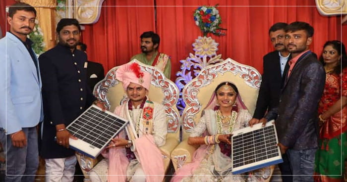 અમરેલીના આ પરિવારે પુત્રીના લગ્નમાં એવી ગિફ્ટ આપી કે તેનાથી આવનારા સમયમાં તેના સાસરીયાના ઘરનું લાઈટબીલ ઓછું આવશે..
